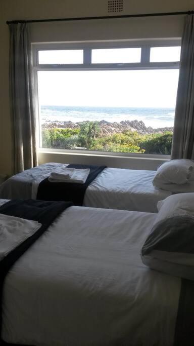 Heaven'S Door Villa Bettys Bay Bagian luar foto